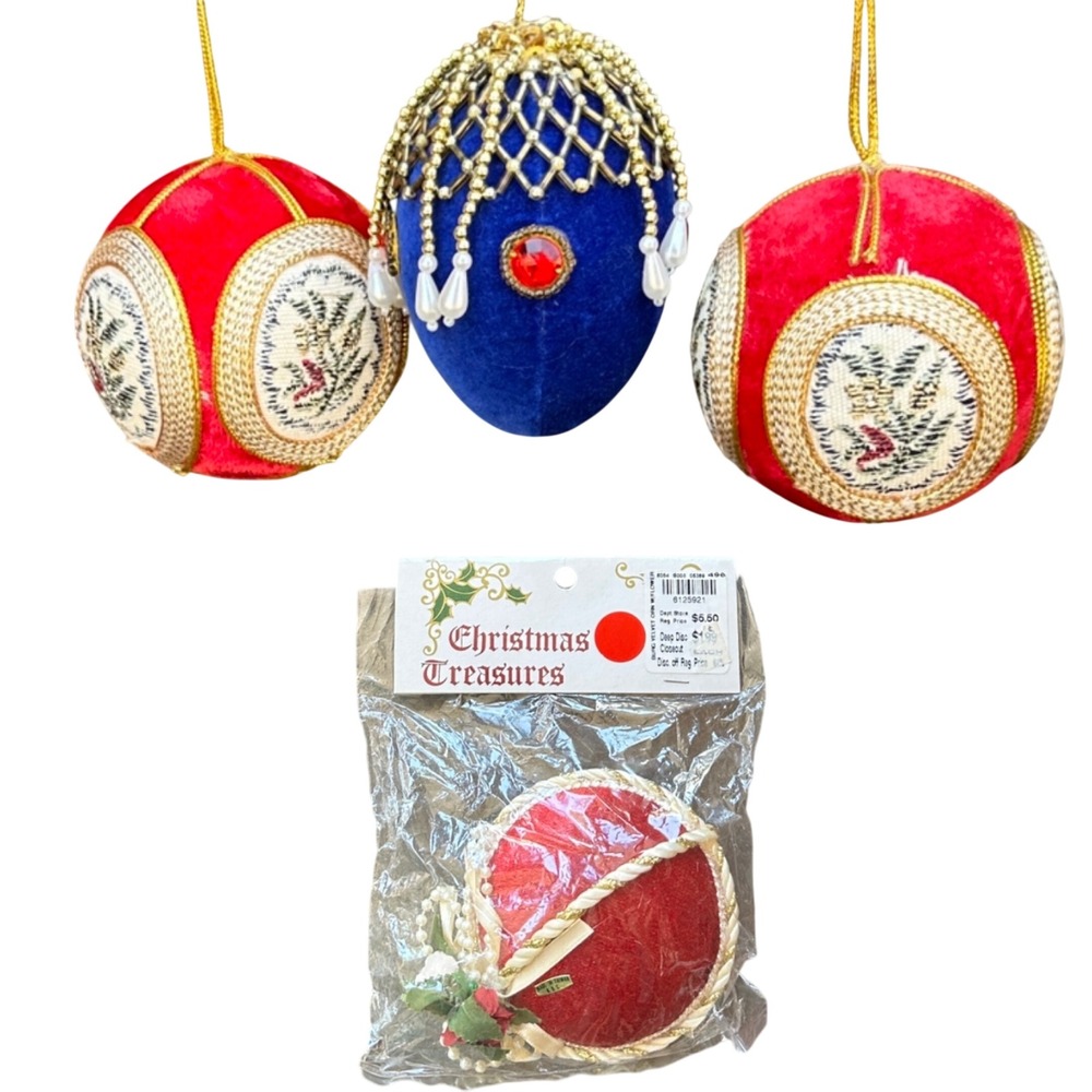 Vintage Velvet Beaded Victorian Style Ornament Set Red Blue Christmas Embroidery